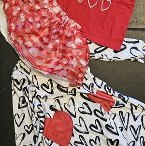 Red Graphic Tee and Heart Pattern Skirt Setn